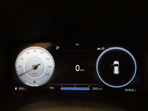 Used 2023 Hyundai Santa Fe SEL w/ Premium Package image 7