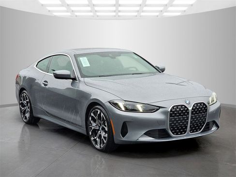 Used 2026 BMW 430i Coupe w/ Convenience Package image 8