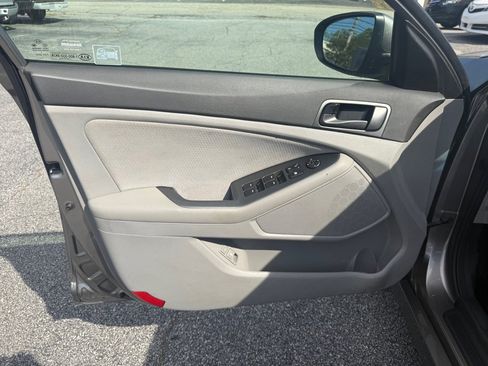 Used 2014 Kia Optima LX FWD image 11