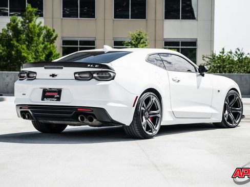 Used 2019 Chevrolet Camaro SS RWD image 52