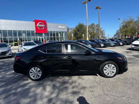 Certified 2024 Nissan Sentra S image 4