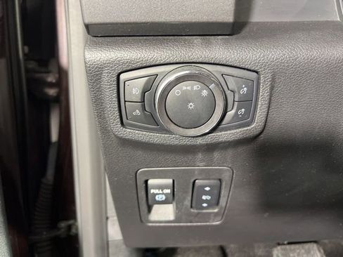 Used 2018 Ford F150 XLT w/ Equipment Group 302A Luxury image 19