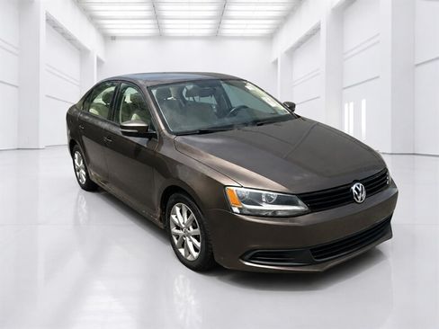 Used 2011 Volkswagen Jetta SE FWD image 37