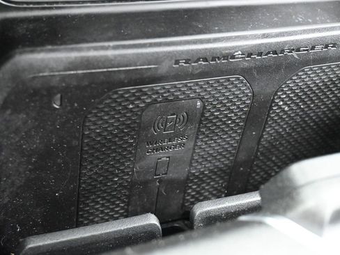 Used 2021 RAM 1500 Laramie w/ Night Edition image 25