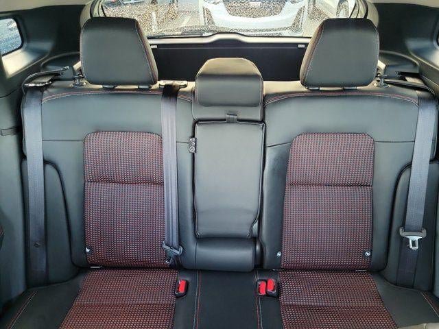 Used 2025 Nissan Kicks SR FWD image 13
