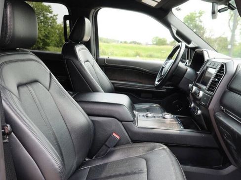 Used 2021 Ford Expedition Limited image 15
