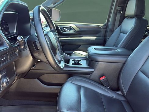 Used 2023 Chevrolet Tahoe LT AWD/4WD image 16