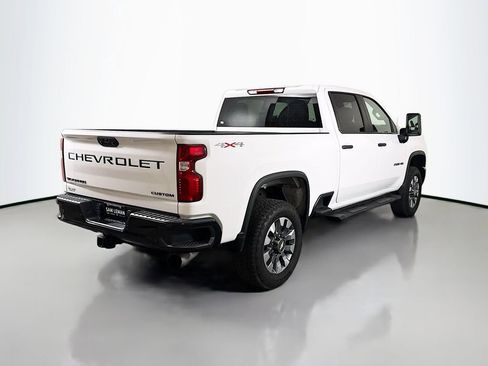 Used 2024 Chevrolet Silverado 2500 Custom w/ Custom Value Package AWD/4WD image 7