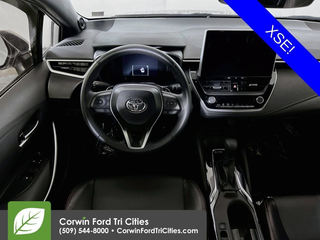 Used 2025 Toyota Corolla XSE FWD image 27