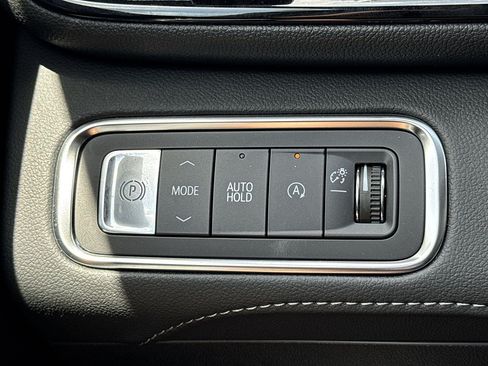 New 2026 Buick Enclave Avenir w/ Super Cruise Package FWD image 16