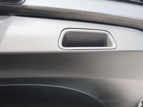 Used 2022 Buick Encore GX Essence w/ Advanced Technology Package image 18