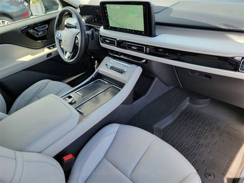 New 2025 Lincoln Aviator Reserve image 25