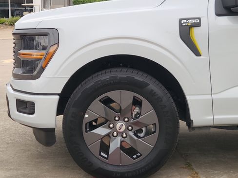 Used 2025 Ford F150 STX w/ Equipment Group 200A RWD image 5