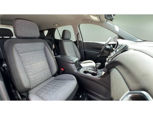 Certified 2024 Chevrolet Equinox LT AWD/4WD image 32