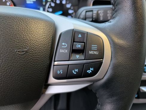 Used 2023 Ford Explorer XLT w/ Equipment Group 202A AWD/4WD image 16