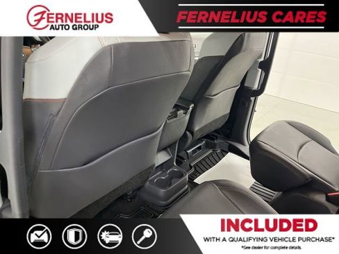 Used 2021 Toyota Sienna XSE AWD/4WD image 26