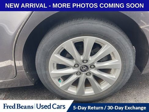 Used 2020 Toyota Camry LE FWD image 13