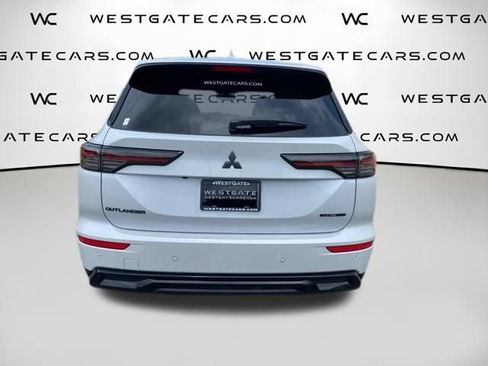 New 2026 Mitsubishi Outlander LE FWD image 5