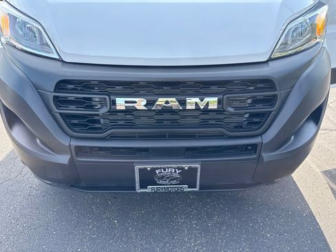 Used 2025 RAM ProMaster 2500 w/ Convenience Group FWD image 21