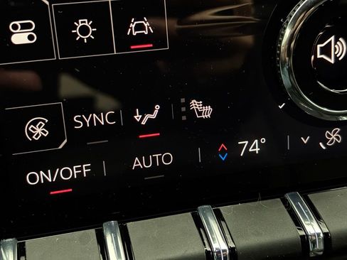 New 2025 GMC Acadia AT4 image 4