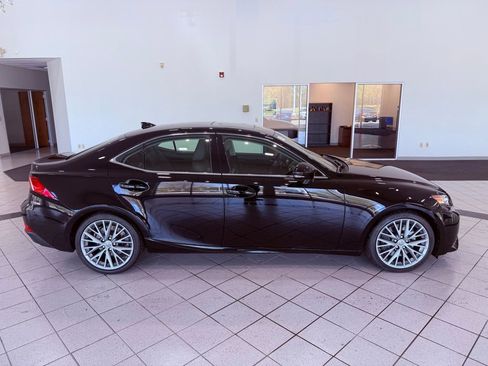 Used 2016 Lexus IS 300 AWD image 12