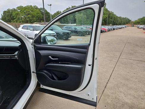Used 2025 Hyundai Santa Cruz SEL FWD image 33