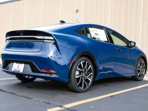 New 2026 Toyota Prius Plug-In Hybrid image 7