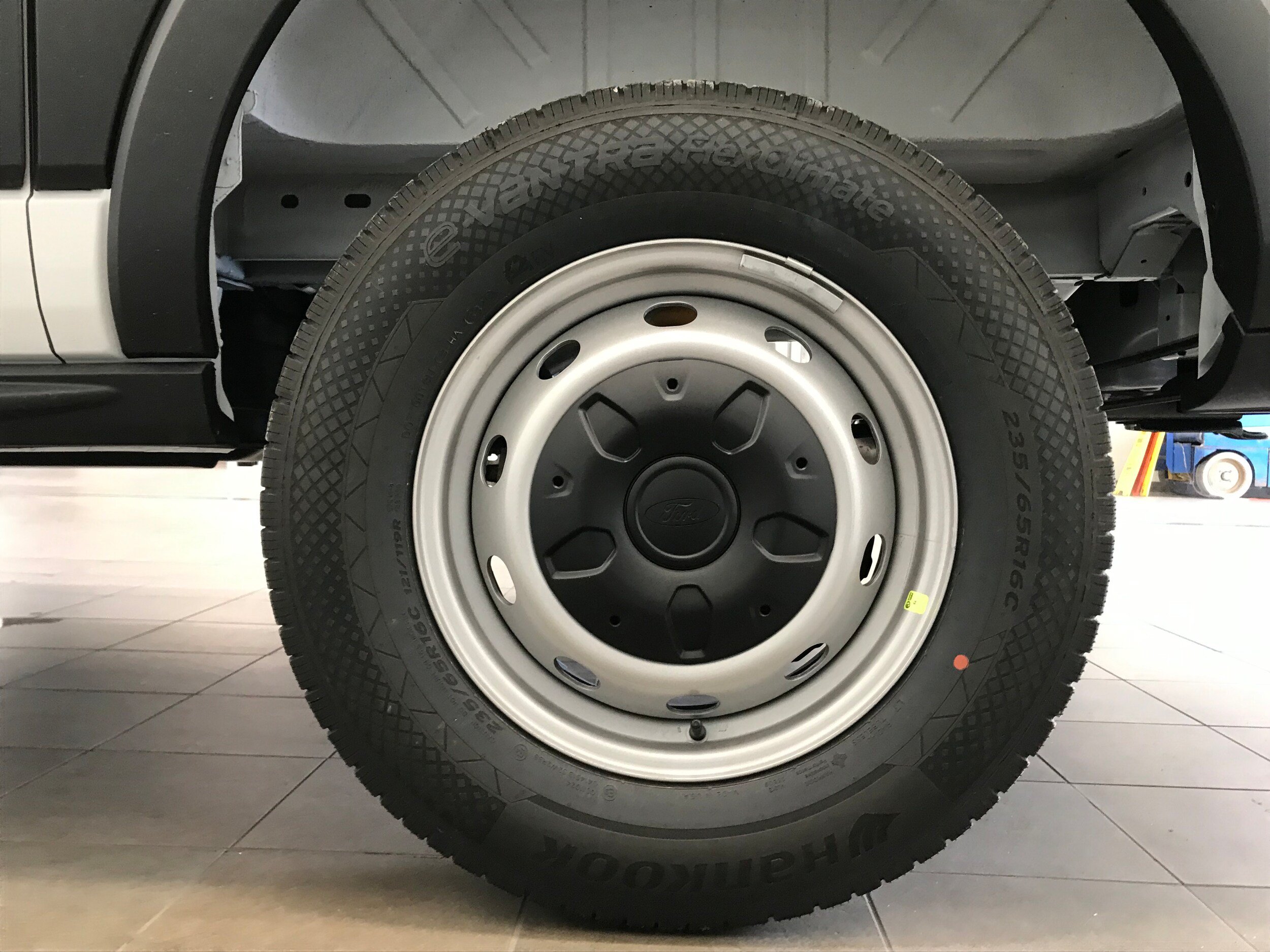 New 2027 Ford Transit 250 Low Roof RWD image 20