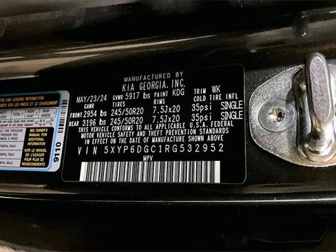 Used 2024 Kia Telluride S image 31