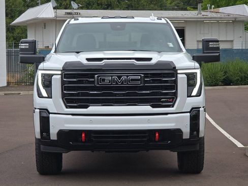 New 2026 GMC Sierra 3500 AT4 w/ AT4 Premium Plus Package AWD/4WD image 6