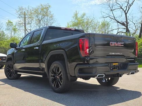 New 2026 GMC Sierra 1500 Denali w/ Denali Reserve Package AWD/4WD image 15