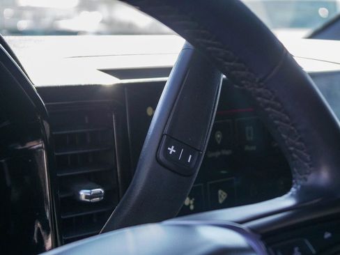 Used 2023 GMC Sierra 1500 Elevation image 18