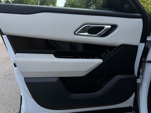 Used 2023 Land Rover Range Rover Velar R-Dynamic S image 90