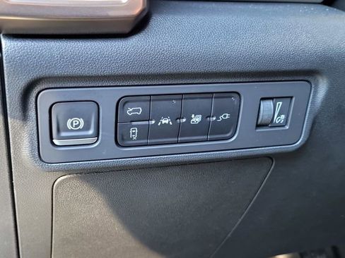 New 2025 GMC Hummer EV 2X AWD/4WD image 16
