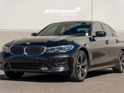 Used 2021 BMW 330i xDrive Sedan w/ Convenience Package image 3