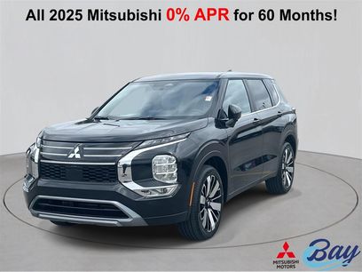 New 2025 Mitsubishi Outlander SE