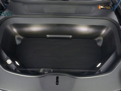 Used 2024 Rivian R1S Adventure AWD/4WD image 25