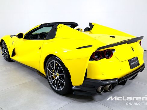 Used 2023 Ferrari 812 GTS RWD image 7
