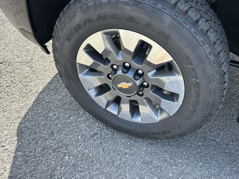 New 2026 Chevrolet Silverado 2500 Custom w/ Custom Value Package image 9