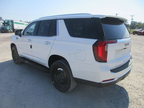 New 2026 GMC Yukon Elevation w/ Elevation Premium Package AWD/4WD image 6
