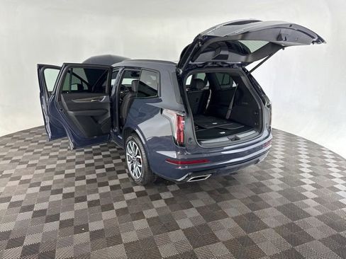 Used 2024 Cadillac XT6 Sport w/ Platinum Package AWD/4WD image 16
