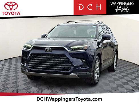 Certified 2026 Toyota Grand Highlander AWD image 1