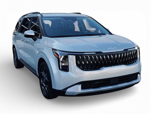 Certified 2025 Kia Carnival EX image 1