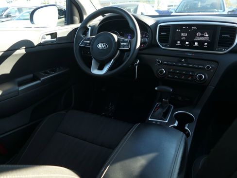 Used 2022 Kia Sportage LX image 25