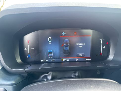 Used 2025 Ford Maverick XLT w/ Equipment Group 302A AWD/4WD image 7