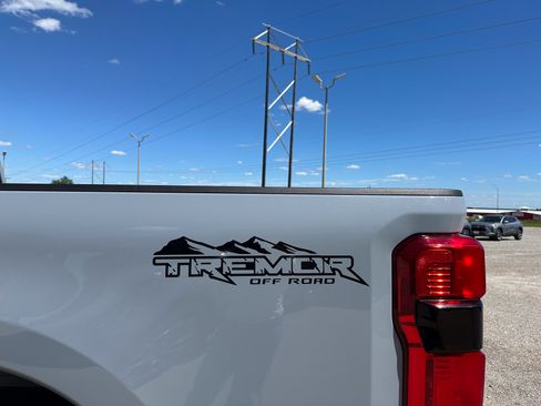 Used 2025 Ford F350 Lariat w/ Tremor Off-Road Package AWD/4WD image 49