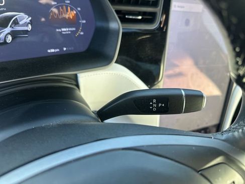 Used 2020 Tesla Model X Long Range image 24