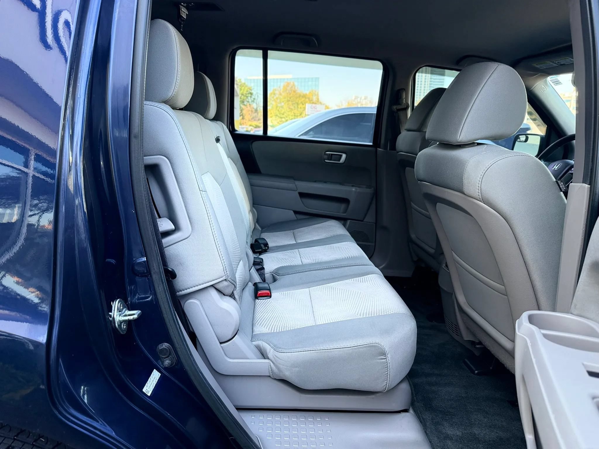 Used 2014 Honda Pilot LX image 29