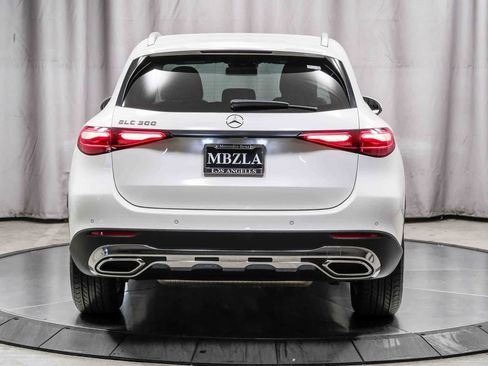 Certified 2025 Mercedes-Benz GLC 300 image 3
