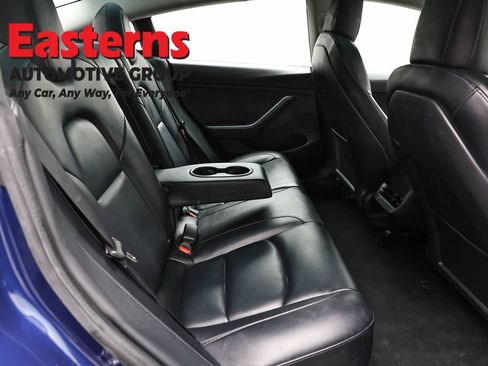 Used 2022 Tesla Model 3 Standard Range image 20